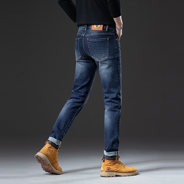 ブランドジーンズ背面デザイン